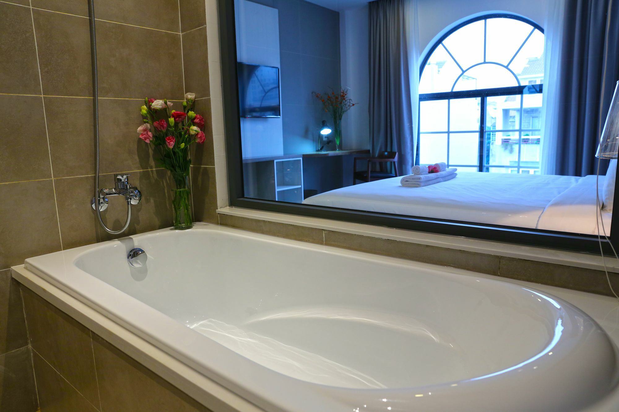 Bizu Royal Hotel Ho Şi Min Dış mekan fotoğraf